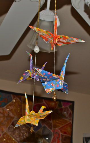 2 origami crane decor project tutorials Origami Hanging Decorations, Crane Decor, Origami Hanging, Paper Crane Origami, Origami Crane Tutorial, Origami Decorations, Hanging Origami, Fun Origami, Origami Sheets