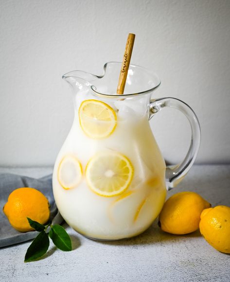 Creamy Lemonade | Kay's Clean Eats | Perfect Summer Drink! Cream Lemonade, Whipped Lemonade, Creamy Lemonade Drink, Vanilla Lemonade Recipe, Creamy Lemonade, Lemonade With Lemon Juice, Lemonade From Lemon Juice Concentrate, Honey Lemonade, Summer Lemonade