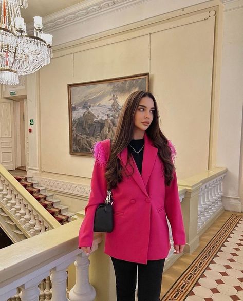 Frame Download, Korean Fashion Trends, Preppy Casual, Pink Jacket, Blazer Outfits, Office Outfits, Elegant Outfit, Outfits Casuales, Birthday Outfit