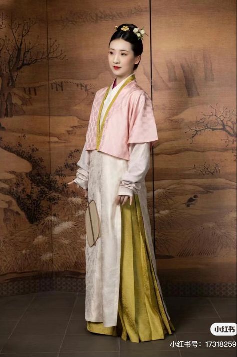 Yuan Dynasty Clothing, Dynasty Fashion, Yuan Dynasty, Chinese Clothes, Hanfu Traditional, Chinese Hair Accessories, Chinese Hair, Chinese Fashion, Chinese Hairstyle