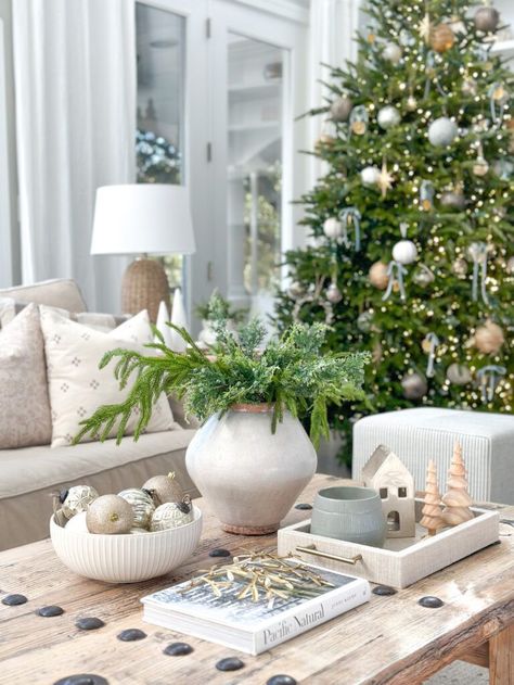 Coastal Christmas Centerpiece Ideas, Coastal Christmas Living Room, Modern Coastal Christmas Decor, Blue And White Christmas Decor, Beachy Christmas Decor, Light Blue Living Room, Christmas Neutral, Blue Christmas Tree Decorations, Elegant Christmas Tree Decorations