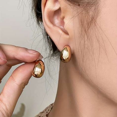 Jewelry Wishlist, Medium Hoop Earrings, Hoop Earrings Style, Geometric Studs, Bold Accessories, Anthropologie Jewelry, Gold Collar, Watches Women Fashion, Metal Earrings