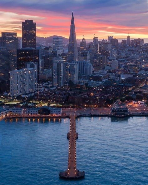 San Francisco Cityscape, San Francisco Financial District, San Francisco Aesthetic, San Francisco Wallpaper, Downtown San Francisco, San Francisco Photos, Living In San Francisco, City Skylines, Living Modern