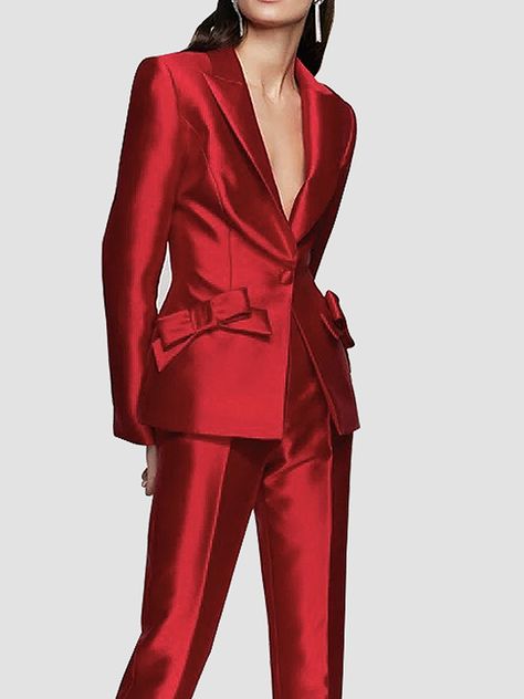 Printed Pants Style, Striped Pant, Bright Fabrics, Blazer Outfit, Red Suit, Pants Suit, Loose Outfit, Blazer Outfits, Tapered Pants