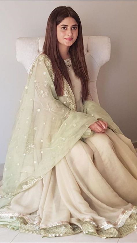 Sajal Aly, Nikkah Dress, Pakistani Party Wear, Sajal Ali, Pakistani Fashion Casual, Pakistani Wedding Outfits, Stylish Short Dresses, Pakistani Fancy Dresses, Pakistani Dresses Casual