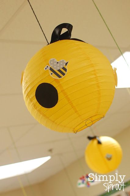 Back To School Ideas For Teachers Welcome, Bird Theme Party, Bee Classroom Decor, Awana Cubbies, Bee Room, Bee Themed Classroom, Bee Classroom, Class Theme, Bee Party