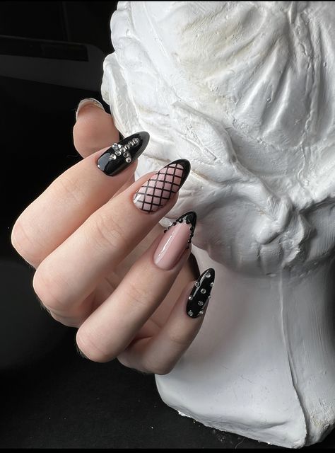 Fishnet Nail Design, Emo Aesthetic Nails, Black Nails Cross, Goth Nails Black, Rocker Nails Punk, Emo Nails Ideas, Heavy Metal Nails, Metalhead Nails, Emo Nail Ideas