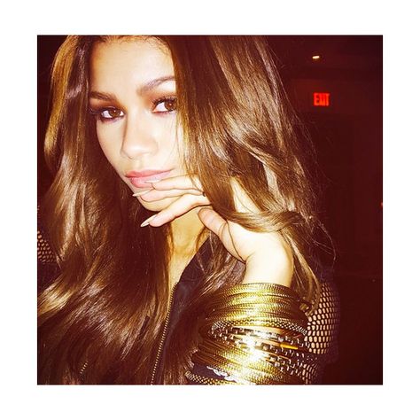 25 Pics That Prove Zendaya Takes the Best Selfies ❤ liked on Polyvore featuring zendaya Zendaya Selfie Instagram, Zendaya 2016, Zendaya Snapchat, Zendaya Photoshoot, Zendaya Makeup, Zendaya Hair, Best Instagram Posts, Celebs Without Makeup, Celebrity Selfies