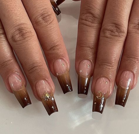 Brown Acrylic Nails, Hippie Nails, Best Nail Salon, Daisy Nails, Cute Acrylic Nail Designs, Nail Salons, Minimalist Nails, Dream Nails, Best Nail