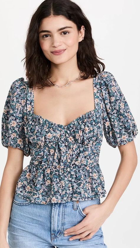 The Best Spring Tops | POPSUGAR Fashion Sweetheart Neck Top, Puff Sleeve Crop Top, Astr The Label, Blue Peach, Faded Denim, Peplum Hem, Puff Sleeve Blouse, Looks Chic, Sweetheart Neck