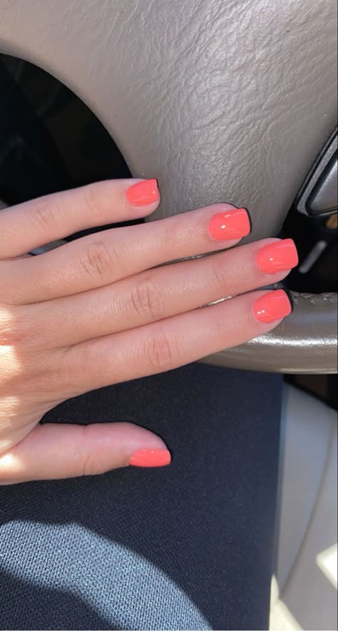 Short Coral Acrylic Nails, Gel Coral Nails, Coral Square Acrylic Nails, Coral Nails Short Square, Square Coral Nails, Cute Coral Nails, Back To School Dip Nails, Coral Square Nails, Coral Dip Nails