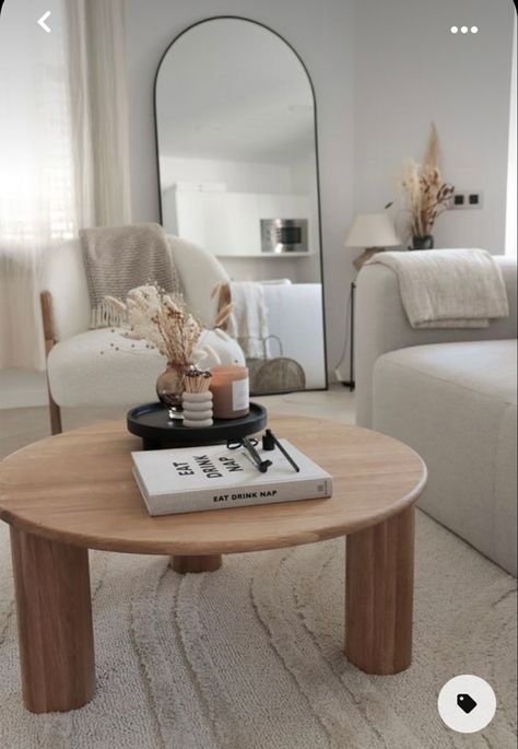 Neutral Apartment Decor, Decor Ideas Bedroom, Apartment Living Room Design, Small Apartment Living Room, Kitchen Home Decor, 아파트 인테리어, Small Apartment Decorating, Small Apartment Living, Home Design Living Room