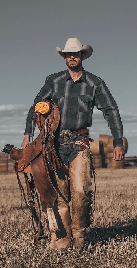 Vintage Western Outfits, Cowboy Outfit Men, Ranch Outfits, Cowboy Chaps, Cowboy Men, Southern Men, Cowboy Aesthetic, Southern Outfits, Aesthetic Outfits Men