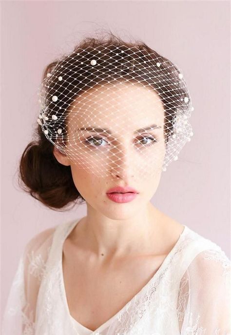 32 of the Most Beautiful Wedding Veils for Classic Brides | weddingsonline Bridal Face Veil, Bridal Birdcage Veils, Beaded Wedding Veils, Ivory Bridal Veil, Wedding Birdcage, Veil Headpiece, Veil Styles, Short Veil, Vintage Veils