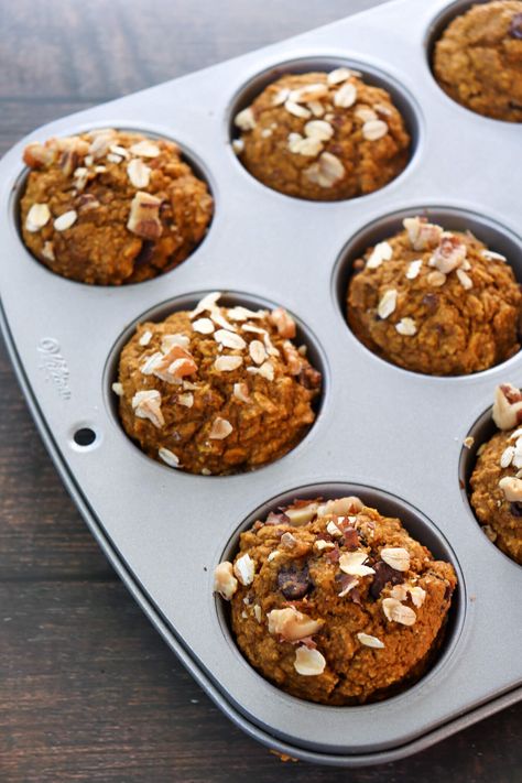 LOW CALORIE PUMPKIN MUFFINS — SIMPLY BALANCED YOU Low Calorie Fall Desserts, Low Sugar Pumpkin Muffins, Low Calorie Pumpkin Muffins, Oat Flour Pumpkin Muffins, Low Calorie Muffins, Low Sugar Muffins, Low Calorie Pumpkin, Superfood Recipes, Pumpkin Spice Syrup