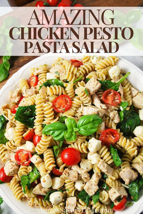 Chicken Pesto Pasta Salad Healthy Gf Dinner Recipes, Basil Pesto Chicken Pasta, Cold Chicken Pasta Salad, Pesto Salad Recipes, Chicken Pesto Pasta Salad, Chicken Basil Pasta, Delicious Pasta Salad, Pasta Salad With Spinach, Chicken Pesto Pasta