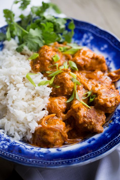 Tika Masala, Pork Chicken, Meatball Ingredients, Homemade Tortillas, Glass Baking Dish, Tikka Masala, Curry Paste, Ground Pork, Fresh Garlic