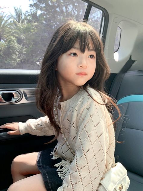 Mens Gray Hair, Madonna Vogue, Baby Haircut, Toddler Haircuts, Japanese Kids, Ulzzang Kids, Cute Asian Babies, Toddler Hairstyles Girl