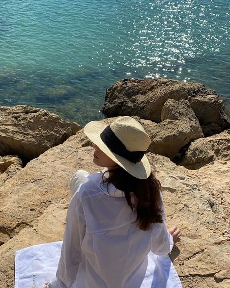 MARINA MUSTAPARTA on Instagram: "just me n’ my hat 🤠" Marina Mustaparta, Sea Siren, Home Design Living Room, Instagram Photo Inspiration, Beach Aesthetic, Just Me, Instagram Feed, Panama Hat, Photo Inspiration