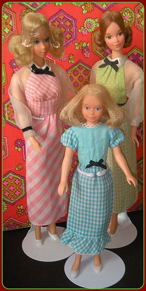 70th Quick Curl Barbies | melowdys | Flickr Quick Curls, Mod Barbie, Barbie I, Barbie World, Vintage Barbie, Vintage Dolls, Barbie Clothes, Fashion Dolls, Barbie Dolls