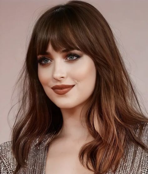 Dakota Johnson Hair Color, Dakota Johnson Bangs, Dakota Johnson Hair, Dakota Johnson Style, New Hair Do, Blonde Hair With Bangs, Hair Brained, Good Hair Day, Hair Envy