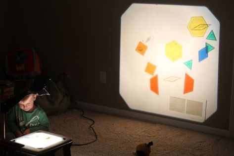 Overhead Projector Preschool, Overhead Projector Ideas, Playschool Ideas, Caterpillar Counting, Number Snake, Projector Ideas, Table Activities For Toddlers, Groundhog Day Activities, Overhead Projector