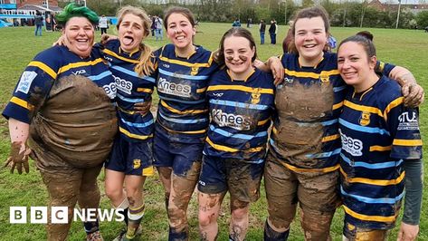 Trowbridge Rugby Club women's team praised for helping crash victims - BBC News England Womens Rugby, Women’s Rugby, Rugby Injuries, Rugby Boots, Scotland Rugby Team, Womens Rugby, Spinal Injury, National Rugby League, Rugby Club