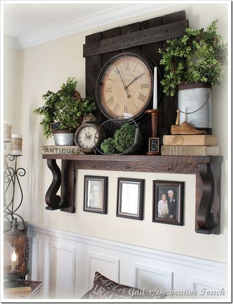 I am so digging this clock! What a great way to expand an item with upcycled boards and make it a stellar focal point. Sunporch Ideas, Farmhouse Canvas Art, The Mantle, Dining Room Storage, Basement Remodel, Design Del Prodotto, Cool Ideas, Fireplace Mantle, Mantle Decor