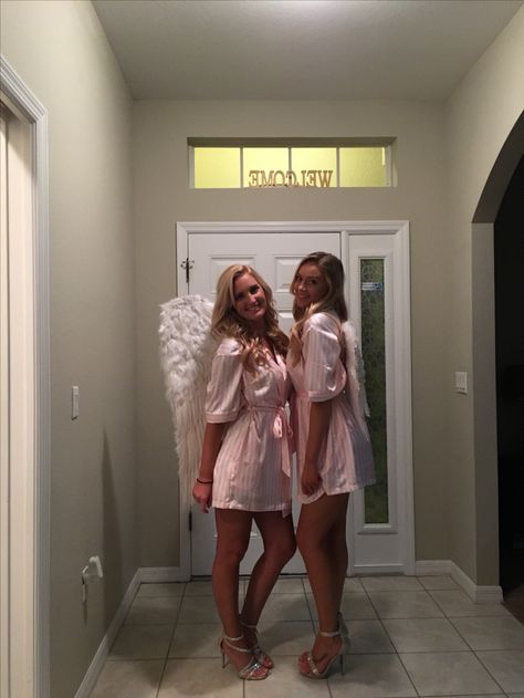 Victoria secret angel costume Victoria Secret Angel Costumes, Victoria Secret Angel, Angel Halloween Costumes, Costume College, Pretty Halloween Costumes, Duo Halloween Costumes, Holloween Costume, Hallowen Costume, Diy Kostüm