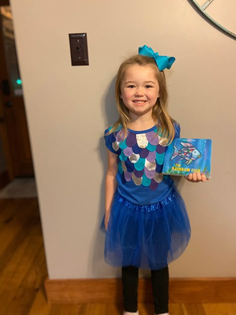 Under The Sea Costumes Diy Easy, Rainbow Fish Teacher Costume, Diy Rainbow Fish Costume, Kids Storybook Character Costumes, Sea Creature Dress Up, Diy Sea Creature Costume, Storybook Character Day, Book Character Costumes For Kids, Girl Book Characters