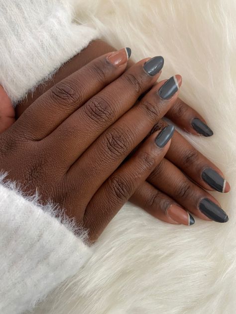 Gray Nails Black Women, Multi Grey Nails, Gray Manicure With Accent Nail, Gray And Black Nail Polish, Gray Brown Nail Polish, Manicure Natural, Dope Nails, Nail Design, Brown And Grey