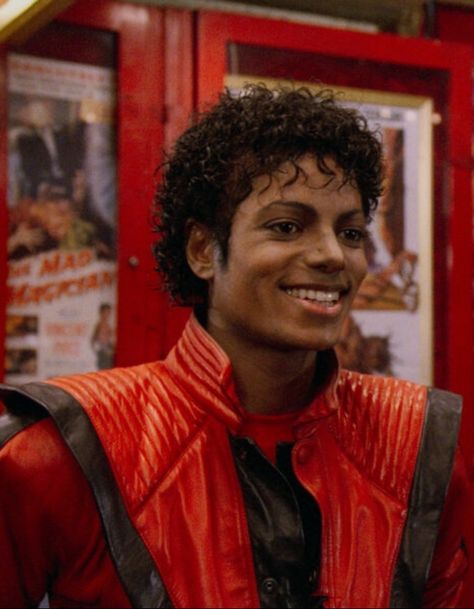 Thriller Michael Jackson, Jermaine Jackson, Michael Jackson Wallpaper, Michael Jackson Rare, Photos Of Michael Jackson, Michael Jackson Art, Michael Jackson Thriller, Michael Jackson Smile, Michael Love