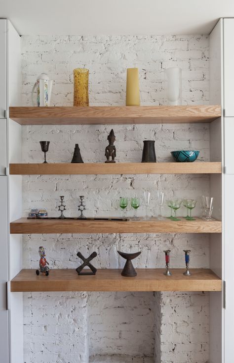 Cobble Hill Townhouse - Sarah Jefferys Design White Brick Wall With Shelves, White Washed Brick Wall, Brick Wall Interior Design, Exposed Brick Kitchen, Faux Brick Wall Panels, Brick Wall Paneling, Brick Interior Wall, Floating Shelves Kitchen, Loft Interior Design