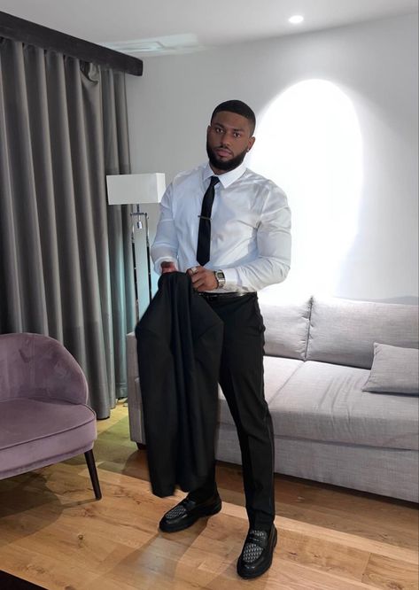 Black suit, black suit man, black men, fine black guy, big black man Formal Corporate Attire Men, Professional Black Man, Corporate Outfit For Men, Classy Men Aesthetic, Corporate Outfits Men, Suit Black Men, Black Men Casual Style, Black Men Suits, Business Attire For Men