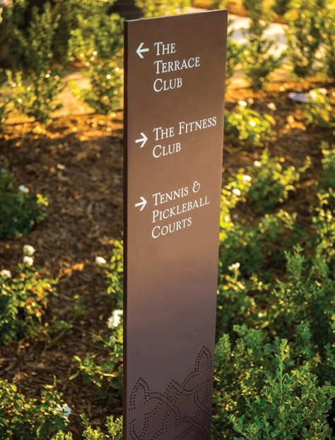 Wayfinding Signage Outdoor, Architecture Signage Design, Wayfinding Signage Design Outdoor, Directional Signs Design, Resort Signage, Environmental Signage, Rsm Design, Rustic Signage, Experiential Graphics