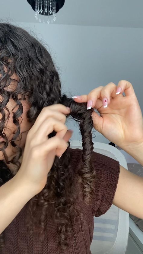 Curly Hair Advice, Perfect Curly Hair, Diamond Face Hairstyle, Wavy Hair Care, Curly Hair Care Routine, Mixed Curly Hair, Hair Curling Tips, Curly Hair Videos, Curly Hair Tutorial