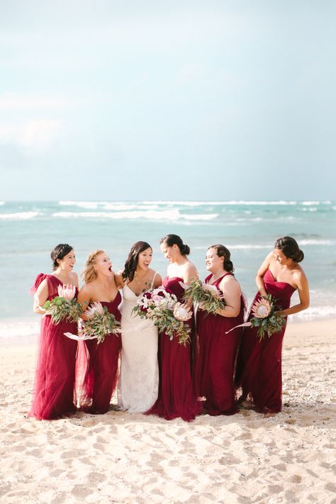 How to budget as a bridesmaid: Photography: Aria Studios - http://www.ariastudios.com/ Maroon Beach Wedding, Burgundy Beach Wedding, Autumn Beach Wedding, Red Beach Wedding, Bridesmaid Dresses Beach Wedding, Bridesmaid Dresses Beach, Wedding Pantone, Bridesmaid Photography, Dark Red Bridesmaid Dresses