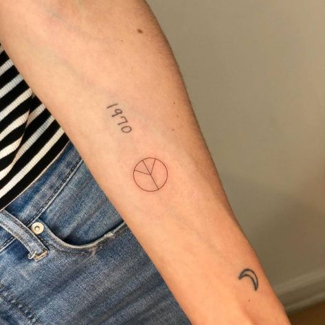 Peace Tattoo Minimalist, Peace Symbol Tattoos For Women, Peace Tattoos For Women, Peace Symbol Tattoo, Higher Power Tattoo, Twenties Aesthetic, Inner Peace Tattoo, Line Symbols, Peace Sign Tattoo