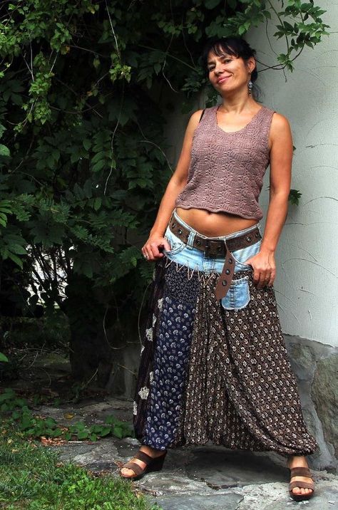 Jean Diy, True Yoga, Yoga Harem Pants, Harem Jeans, Diy Jeans, Jeans Diy, Old Jeans, Upcycled Denim, Diy Shirt