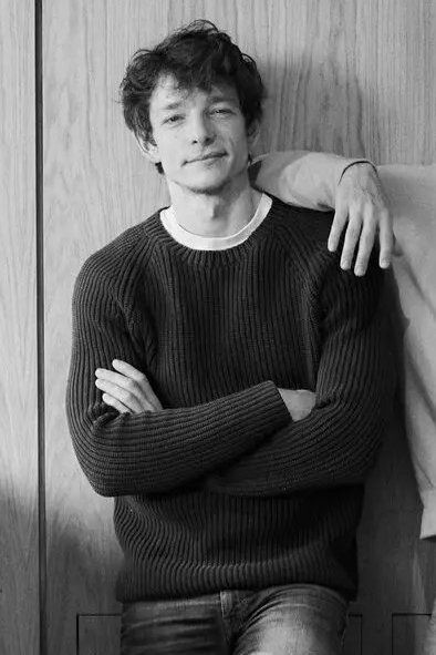 Mike Faist, Love My Man, Newsies, Perfect Boy, Hot Actors, Iconic Photos, Walk Of Fame, Man Photo, Dream Guy