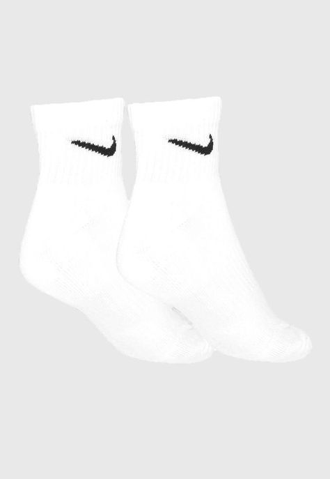 White Nike Socks, Jeans Claro, Shoe Wishlist, Nike Socks, White Socks, Shorts Jeans, White Sock, Mean Girls, Dream Wardrobe