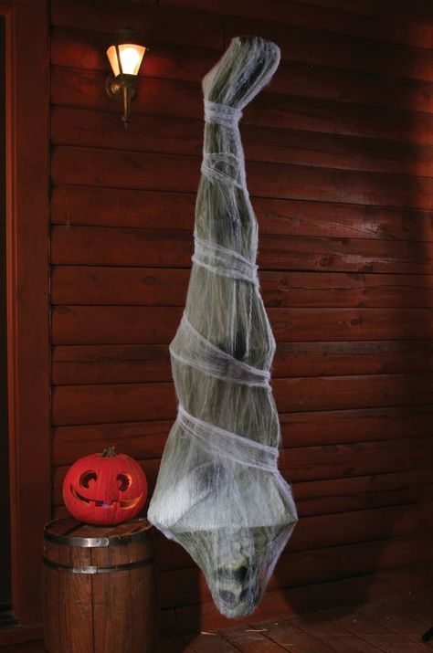 Halloween Decorations Indoor Scary, Halloween House Party Decorations, Scary Halloween Decorations Outdoor, Scary Halloween Decorations Diy, Dekorasi Halloween, Casa Halloween, Halloween House Party, Adornos Halloween, Halloween Prop