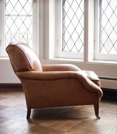 10 Easy Pieces: Leather Club Armchairs - Remodelista- The Jayson Home Dubose Chair has a design inspired by vintage French club chairs. It’s upholstered in antiqued leather with mahogany wood finish; $2,195 at Jayson Home. Club Chairs Living Room, Vintage Leather Chairs, Leather Chair Living Room, Parlor Room, Brown Leather Chairs, Club Armchair, Leather Club Chairs, Furniture Sofas, Modern Victorian