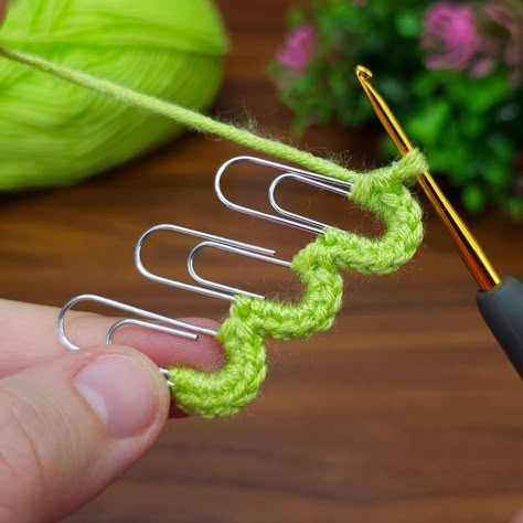 Wow! I made a wonderful crochet accessory on paper clips, let's watch #crochet #knitting #DIY | Wow! I made a wonderful crochet accessory on paper clips, let's watch #crochet #knitting #DIY | By Aslı ile sanatsal tasarımlar | Facebook Crochet Gadgets, Crochet Hair Extensions, Birthday Basket, Diy Towels, Knitting For Charity, Tunisian Crochet Patterns, Crochet Tools, Crochet Octopus, Quick Crochet Patterns