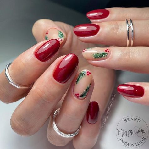 Red Oval Nails, Trendy Christmas Nails, Christmas Nails Designs, Short Oval Nails, Berry Nails, Oval Shaped Nails, Red Christmas Nails, Red Acrylic Nails, Long Acrylic Nail Designs