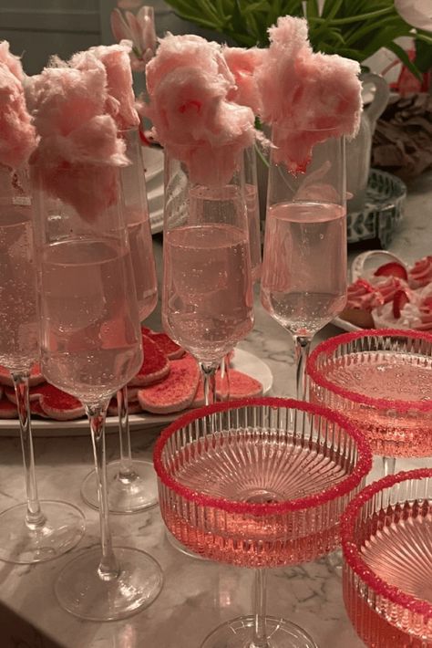 20 Gorgeous Galentines Party Decor Ideas Birthday Inspo Party Ideas, 20th Birthday Pink Theme, Barbie New Years Eve Party, Pink Themed Drinks, Sweet 16 Drink Ideas, Dinner Party Sweet 16, 21 Birthday Pink Theme, Pink Themes Party, Girly Party Aesthetic