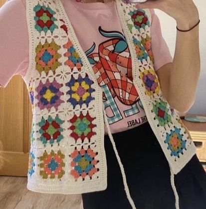 Crochet Granny Square Sweater Vest, Crochet Vest Granny Square, Granny Square Sweater Vest, Crochet Granny Square Vest, Crochet Granny Square Sweater, Granny Square Vest, Chunky Knit Sweater Pattern, Sac Granny Square, Crochet Waistcoat