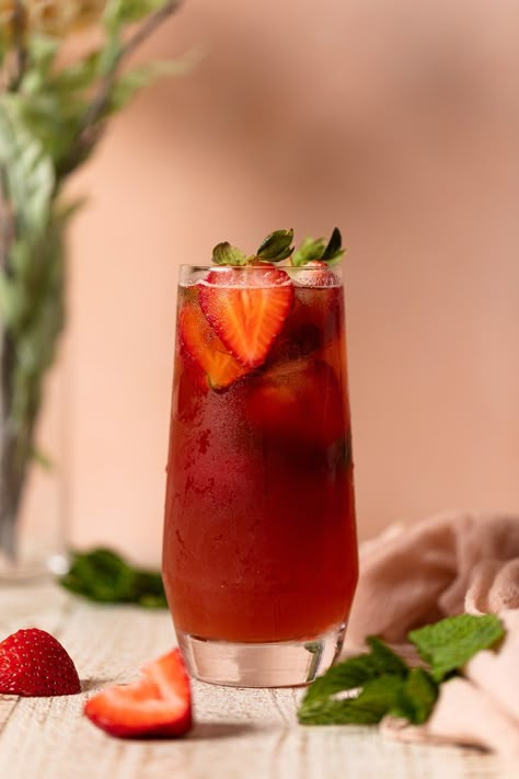 Southern Strawberry Iced Sweet Tea | Orchids + Sweet Tea Strawberries With Sugar, Iced Sweet Tea, Jamaican Brown Stew, Freeze Strawberries, Jamaican Brown Stew Chicken, Strawberry Smoothie Recipe, Strawberry Health Benefits, Strawberry Simple Syrup, Brown Stew Chicken