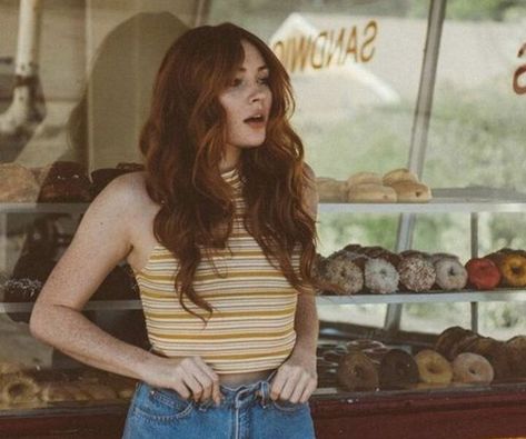 Danielle Victoria, Behind Blue Eyes, Lily Evans, Mia 3, Jolie Photo, Soft Grunge, Auburn, Hair Goals, Redheads