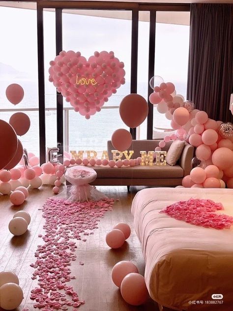 Pink Heart Balloons, Day Room Decor, Valentines Day Balloons, Hotel Room Decoration, Romantic Decorations, Cute Proposal Ideas, I Love You Balloons, Surprise Birthday Decorations, Romantic Room Decoration